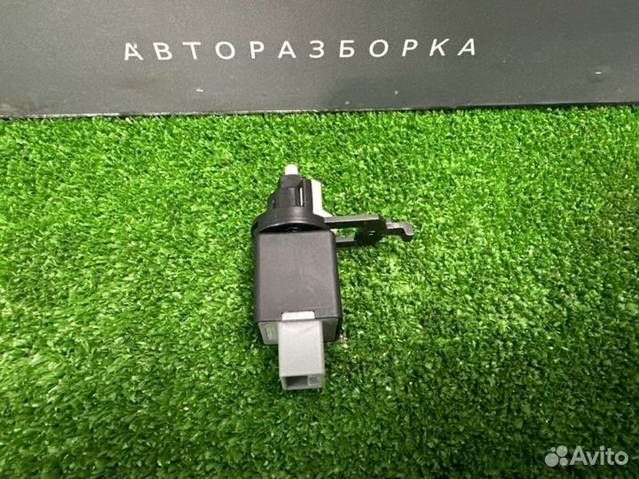 Датчик педали тормоза Kia Rio X 1.6 G4FG 2021