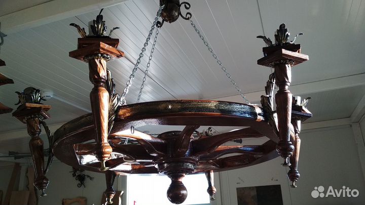 Люстра новая из натурального дерева
