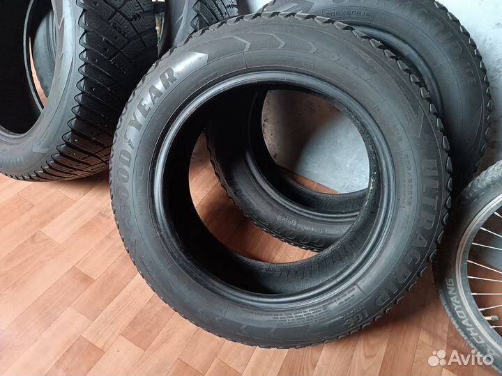 Goodyear Ultragrip Ice Arctic 205/60 R16 92