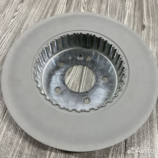 Тормозной диск Mercedes C180 W205 задний