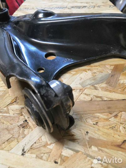 Рычаг передний б/у renault logan 2, ларгус