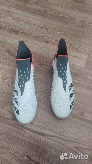 Футбольные бутсы новые