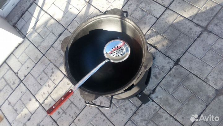Казан чугунный. Печь