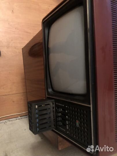 Телевизор раритетный