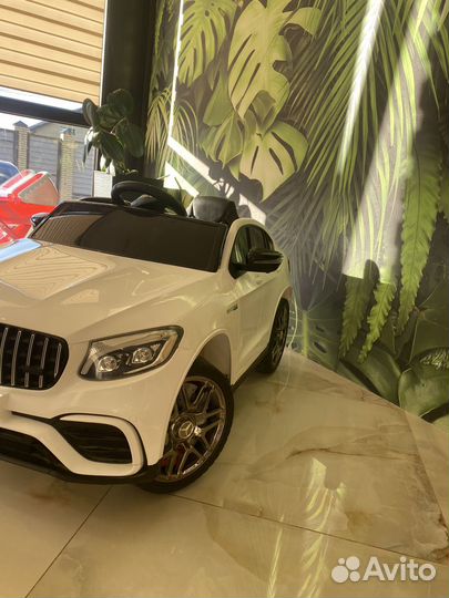 Детский электромобиль