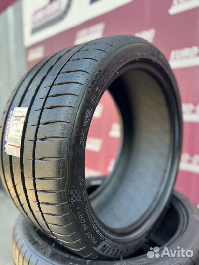 Michelin Pilot Sport 4 205/55 R16 94Y