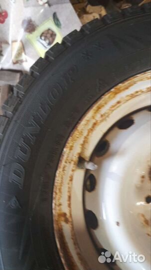 Dunlop SP Winter Ice 02 17.5/70 R13