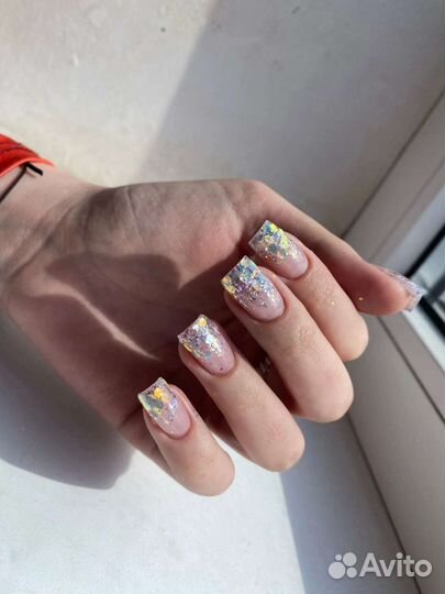 Маникюр педикюр и ламинирование, бровей и ресниц