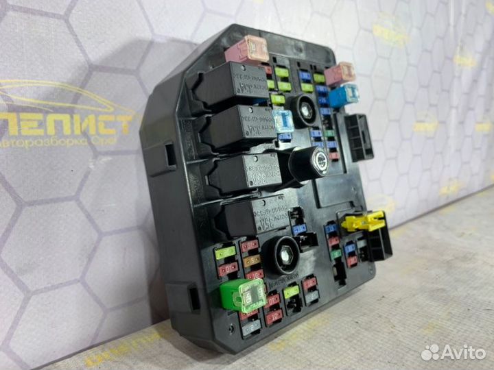 Блок предохранителей Opel Antara A22DM 2013