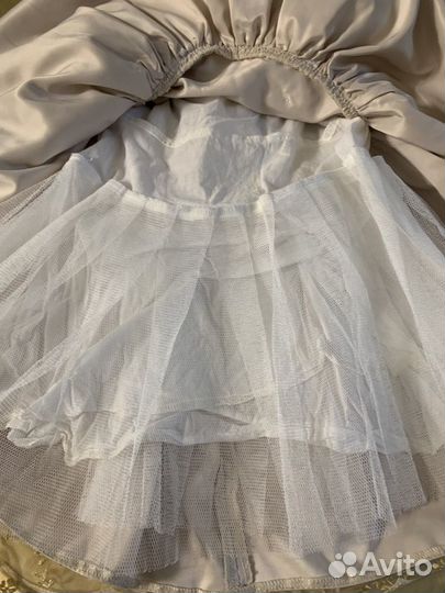 Детское нарядное платье 134