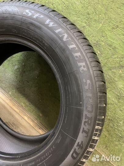 Dunlop SP Winter Sport 4D 215/70 R16 100T