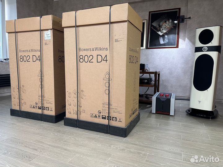 Напольная акустика Bowers & Wilkins 802 D4