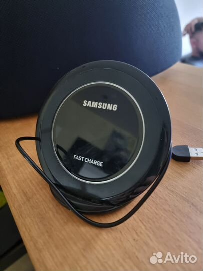 Беспроводная зарядка samsung