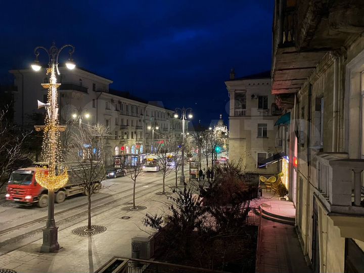 2-к. квартира, 66 м², 2/3 эт.