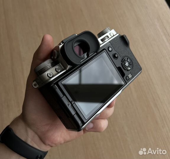 Fujifilm XT-4 + Sigma 18-35mm f1.8 + Fringer EF-FX