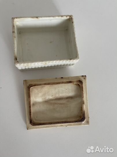 Старинная шкатулка фарфор с рыбой