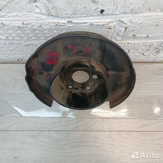 Кожух тормозного диска задний левый Honda Jazz GD
