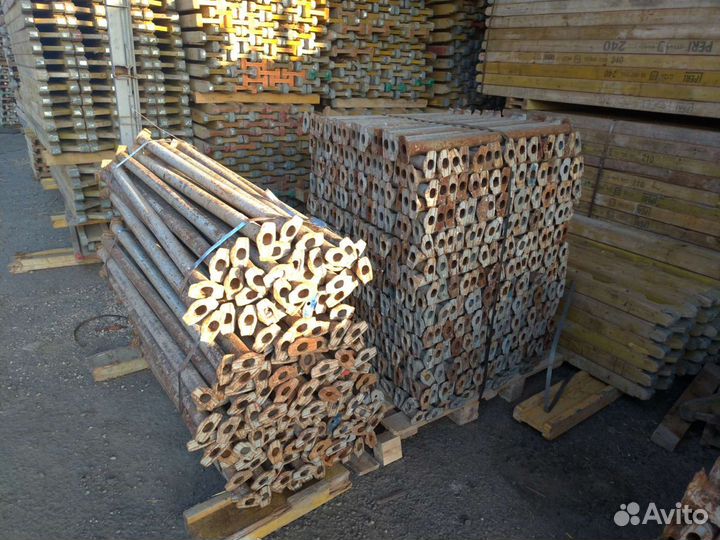 Аренда объёмной опалубки(чашечные леса)