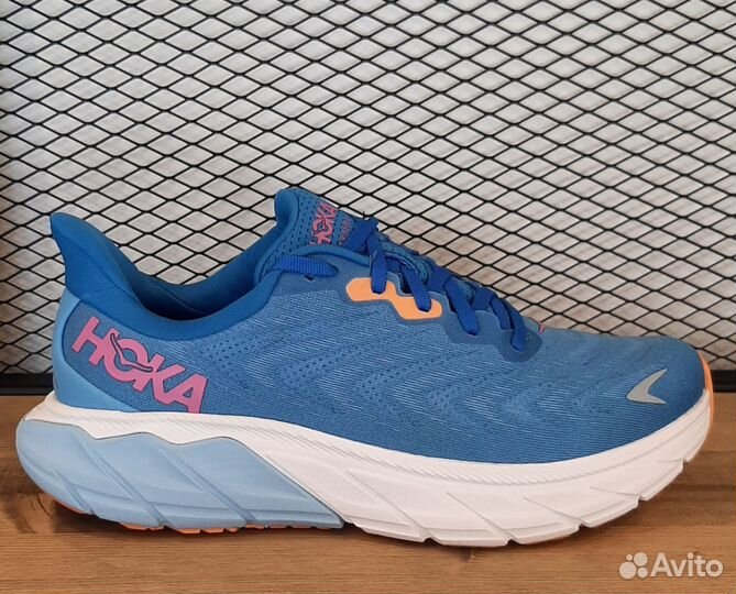 Hoka arahi 6 женские кроссовки. Оригинал