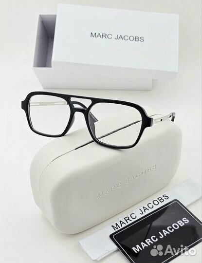 Солнцезащитные очки Marc Jacobs Листай