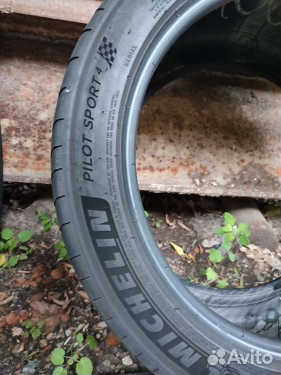 Michelin Pilot Sport 4 275/40 R18