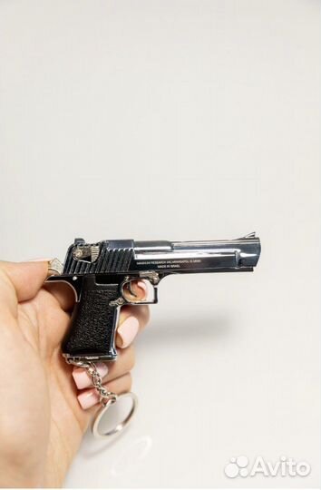 Брелок пистолет Deser Eagle разборный можель 3:1