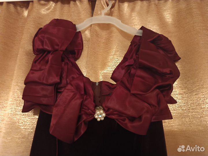 Вечернее платье