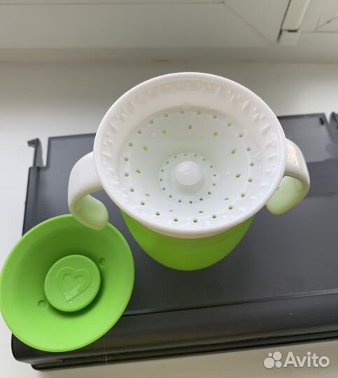 Детский поильник (чашка-непроливайка)