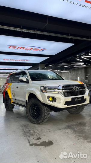 Капот карбоновый shikari PRO на Land cruiser 200 2