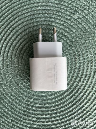 Зарядное устройство Apple Адаптер USB Type C 20W В