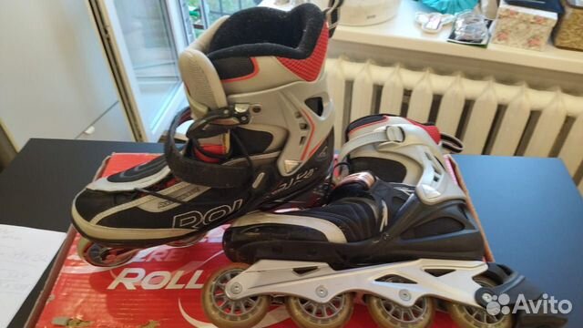 Роликовые коньки