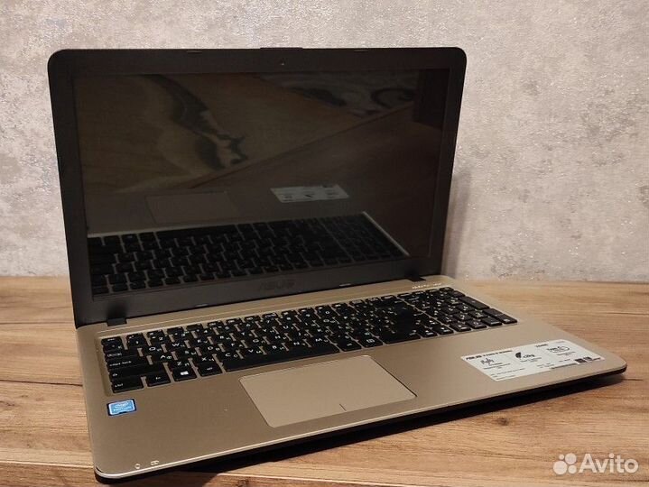 Ноутбук asus X540S