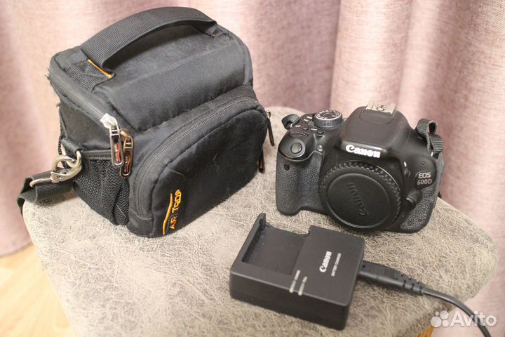 Cаnon еos 600D Зеркальный фотоаппарат