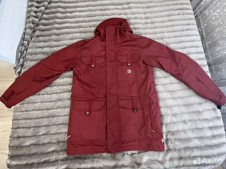 Сноубордическая куртка DC Servo