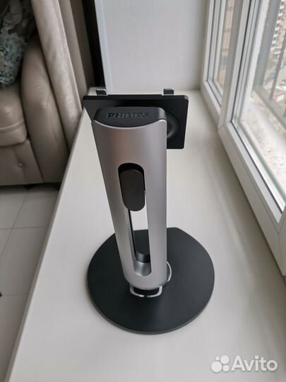 Кронштейн настольный от монитора philips