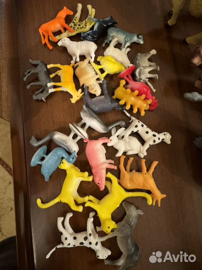 Игрушки фигурки животных