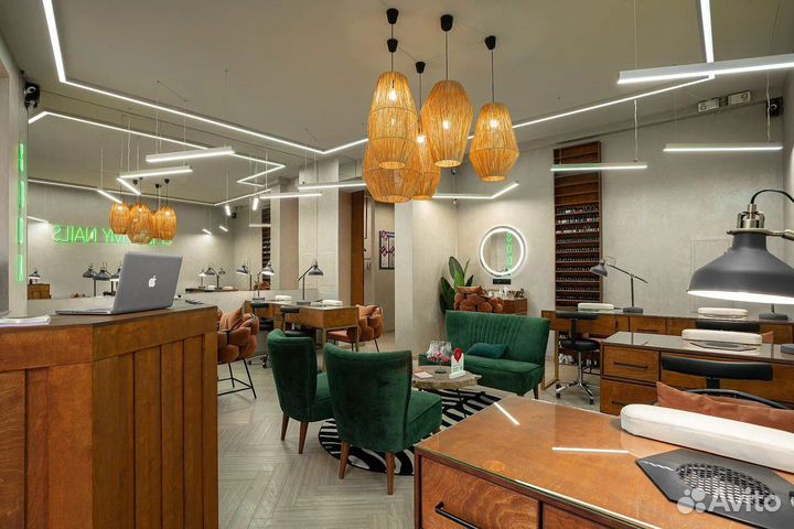 Мастер маникюра