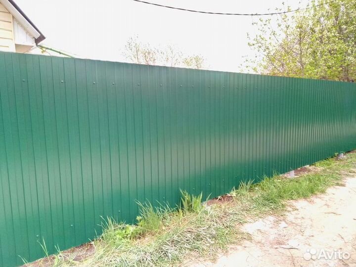 Заборы из профнастила