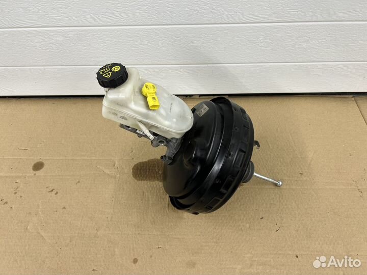 Вакуумный усилитель тормозов VW T5 GP T6