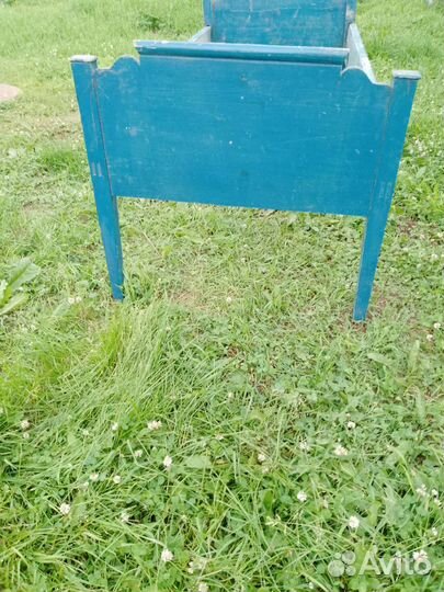 Старинная кровать