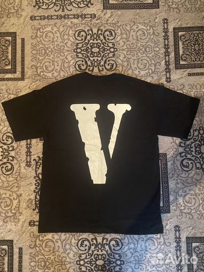 Футболка vlone