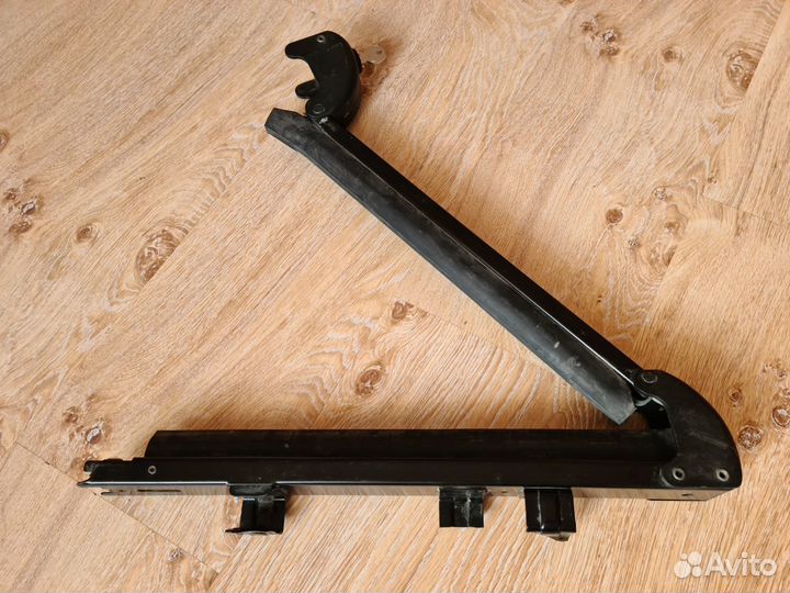 Багажник (крепление) для лыж MontBlanc Zermatt 535