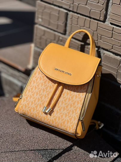 Рюкзак Phoebe Michael Kors small