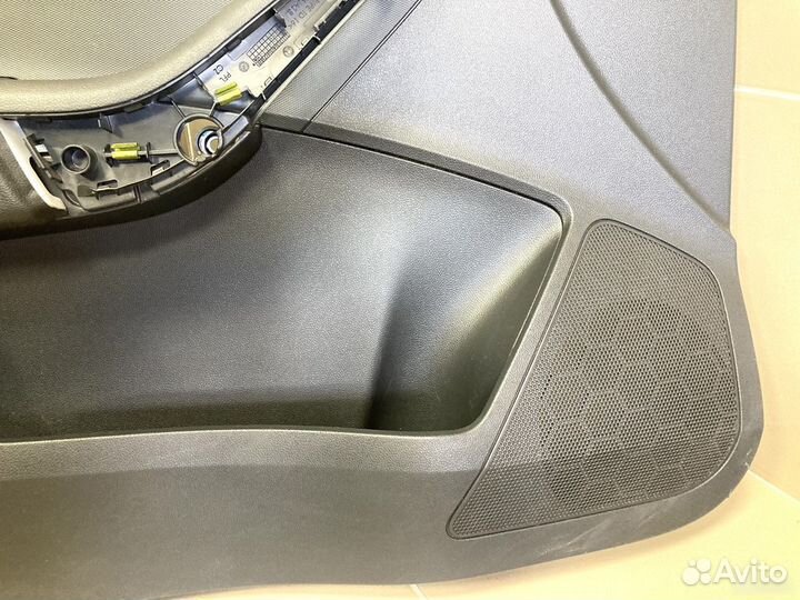 Карта дверная передняя левая Skoda Rapid 2013-2020