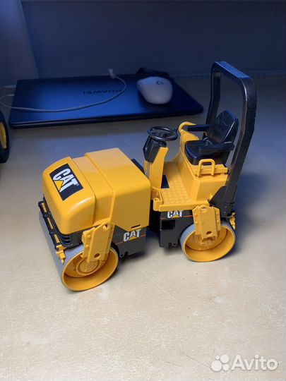 Игрушечные машины CAT