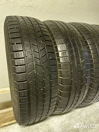 Pirelli Scorpion Ice&Snow 215/70 R16 100T