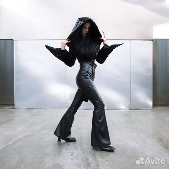 Брюки из эко-кожи