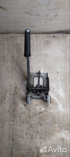 Рычаг стояночного тормоза Opel Insignia A16XER