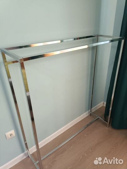 Вешалка напольная для одежды