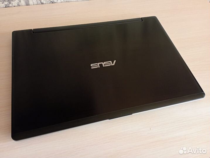 Ноутбук asus